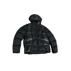 
                  
                    Syna World “Syna Logo” Wave Puffer Jacket - Black
                  
                