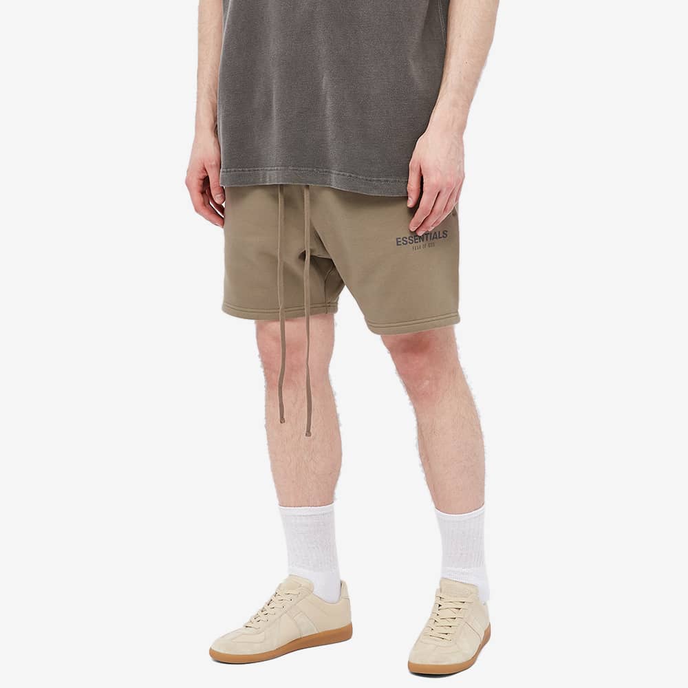 
                  
                    Essentials Shorts (SS21) Taupe
                  
                